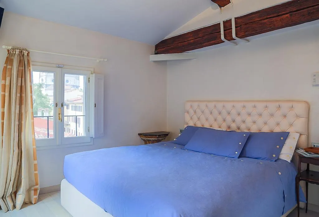 Beautiful Albizi Apartment Florence