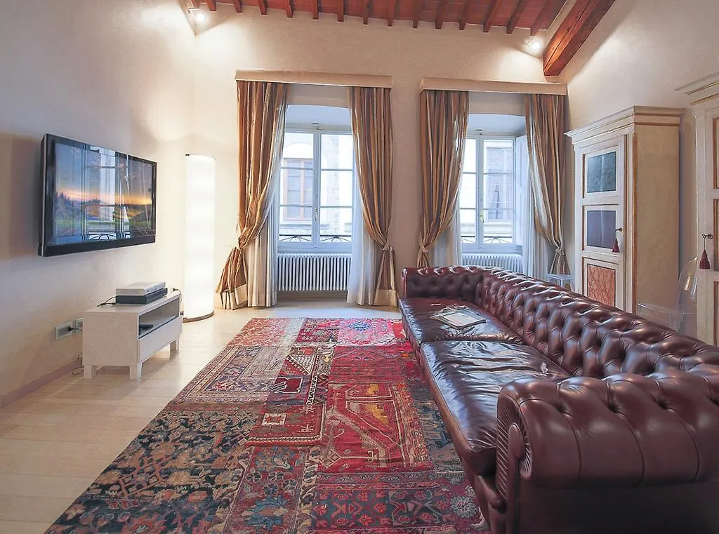 Beautiful Albizi Apartment Florence