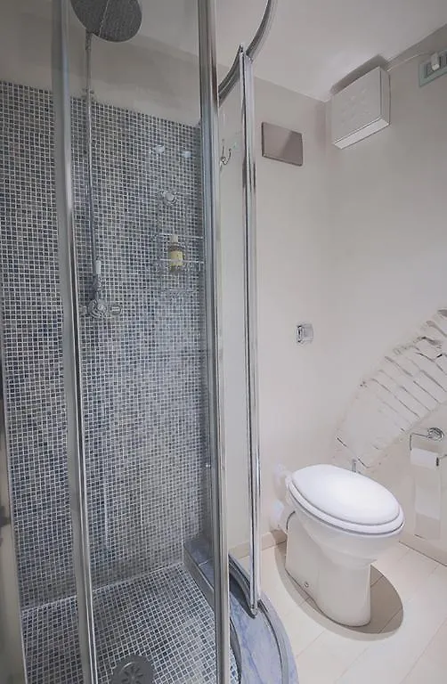 Beautiful Albizi Apartment Florence Italy